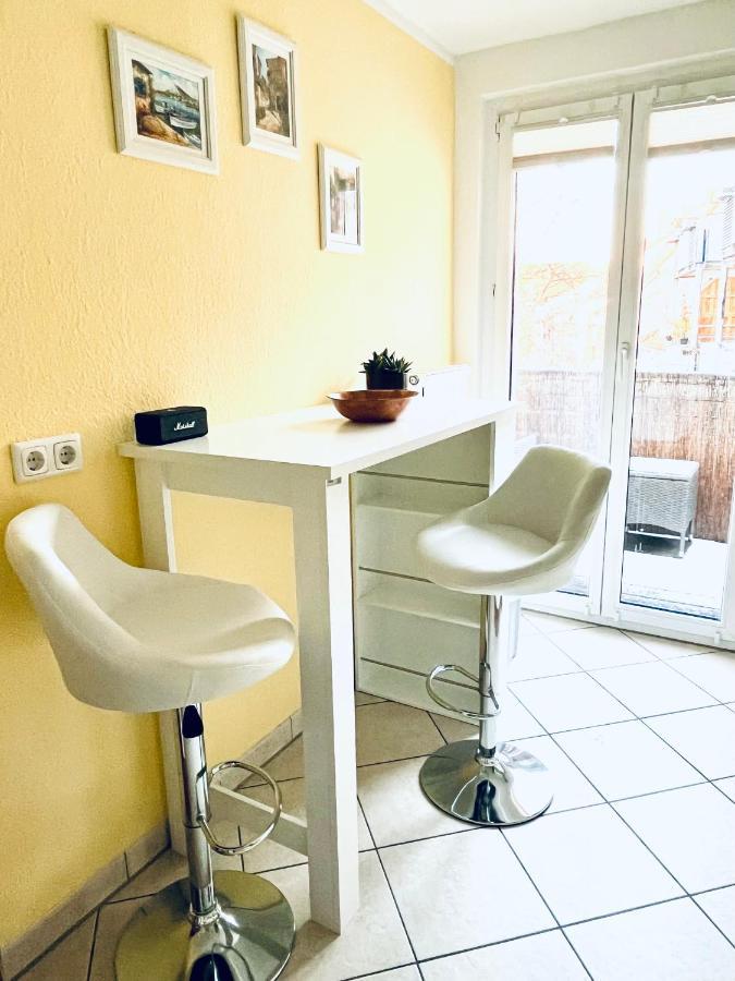 Modernes 3 Zimmer Apartment - Luise- Mit Wlan, Balkon Und Smart-Tv In City-Nahe! Erfurt Dış mekan fotoğraf