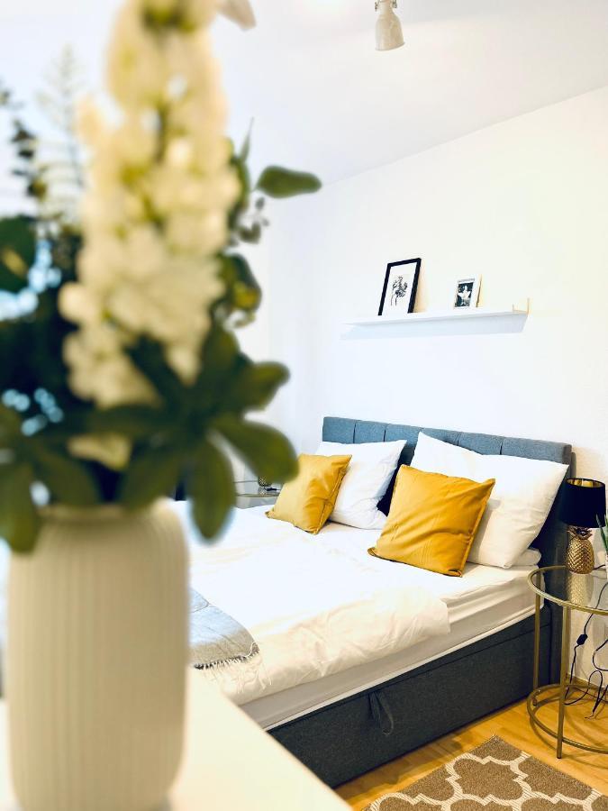 Modernes 3 Zimmer Apartment - Luise- Mit Wlan, Balkon Und Smart-Tv In City-Nahe! Erfurt Dış mekan fotoğraf